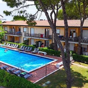 https://villaggio-dei-gelsomini.hotelinveneto.com