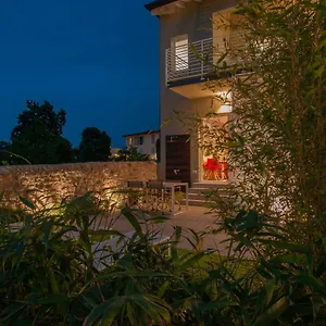 https://la-bellavita-del-garda-luxury-apartments-san-felice-del.it-lombardy.com